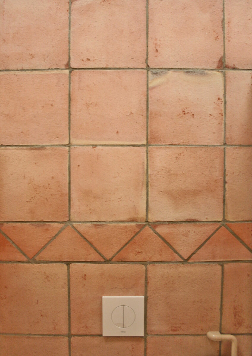 Terracotta Wand
